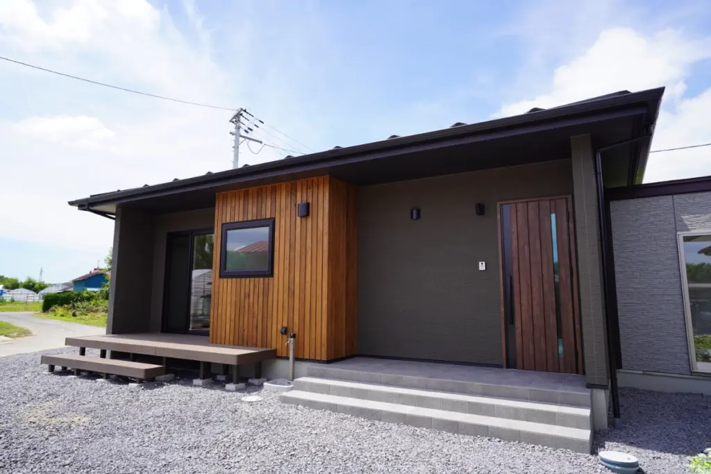 登米市の平屋｜母屋とつながる平屋の離れ、2世帯の暮らし・１